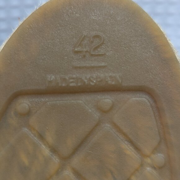 Chanel Espadrilles Beige & Black Lambskin Leather Size 11 - Picture 6 of 11